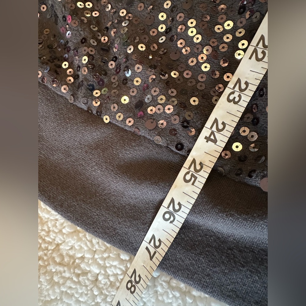 Dg2 by Diane Gilman Women’s Short Sleeve Sequin Top Gray size 1X - Picture 7 of 9